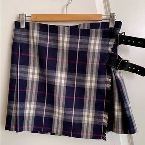 Burberry skirt, size 4
